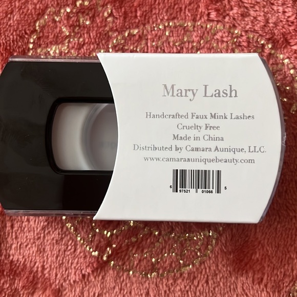 MARY LASH - Picture 4 of 4